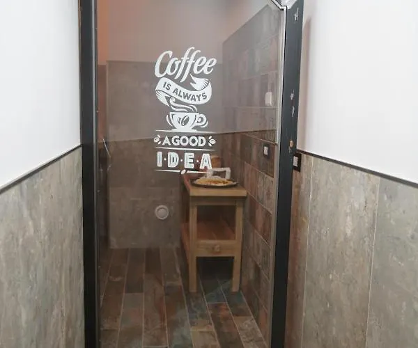 Rosso Cortese Гостевой дом Рим