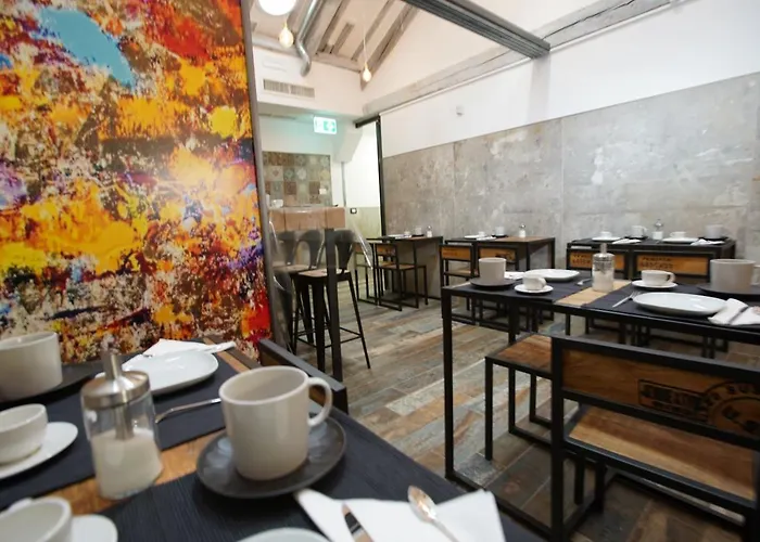 Rosso Cortese 4* Roma